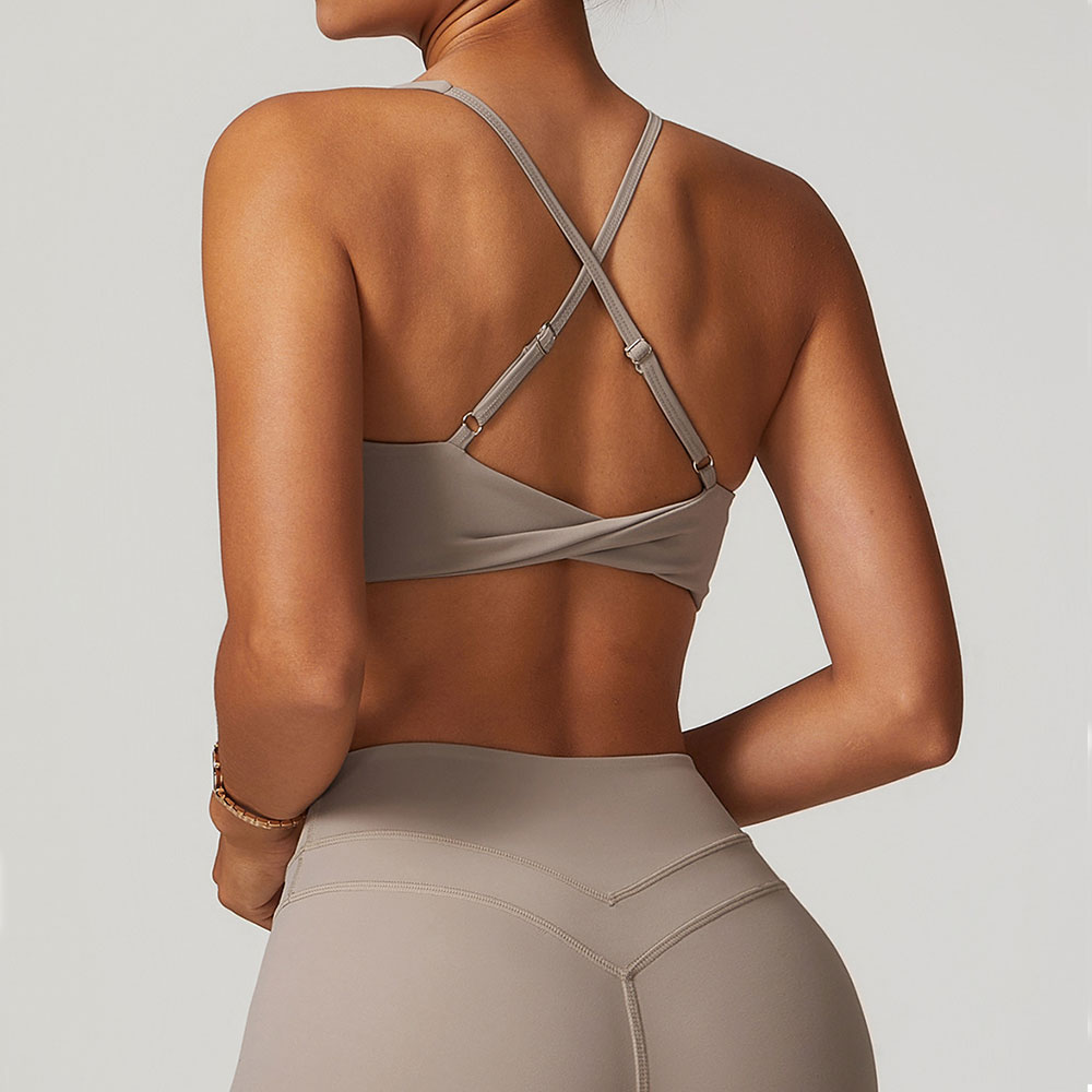 JUREN Sports Bra Women Fitness - Plunge Bra Push Up のレビューと価格